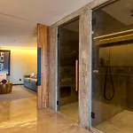 Well & Hotel 3*