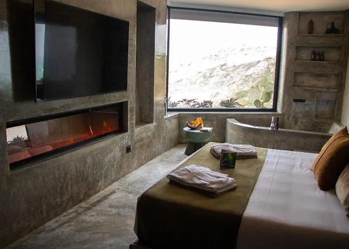 Well & Hotell Maceira (Lisbon)