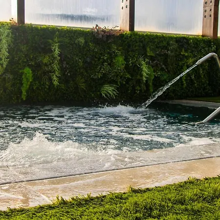 Hotel Well &